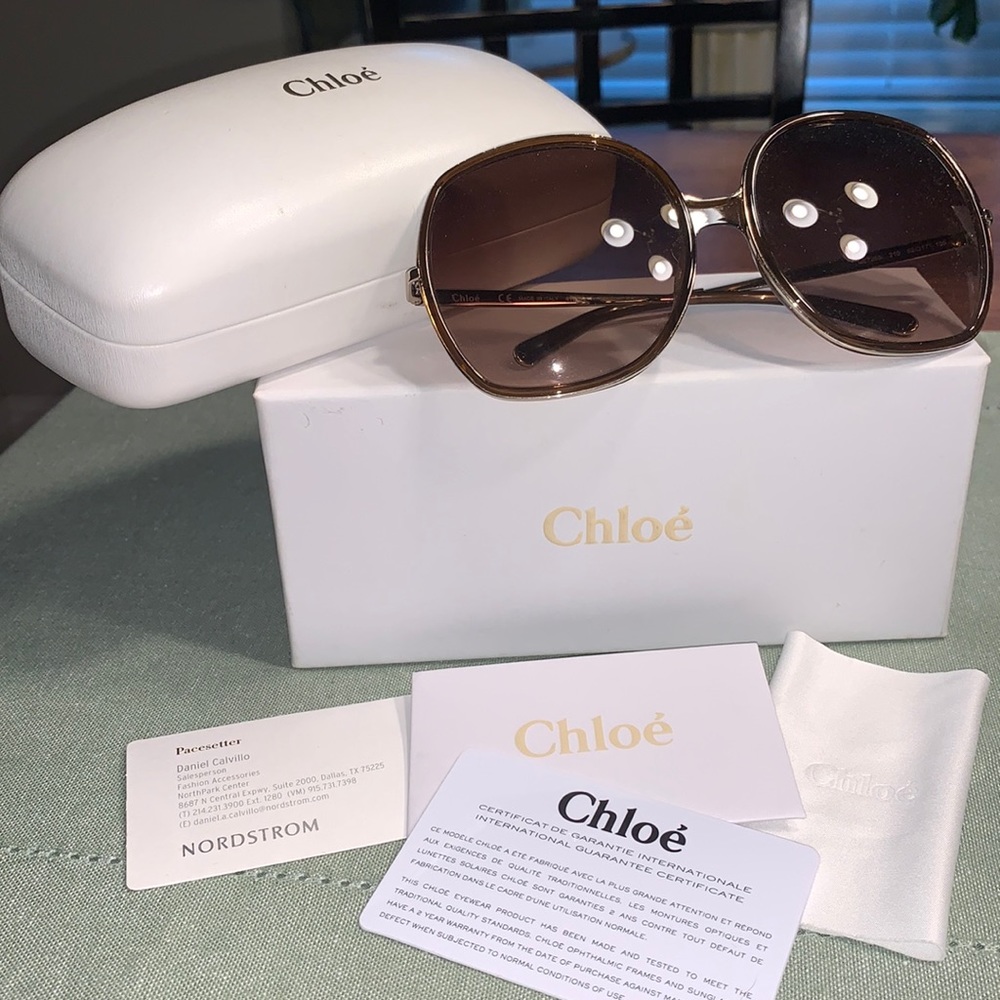 Chloe Oversized sunglasses “CE725S” model